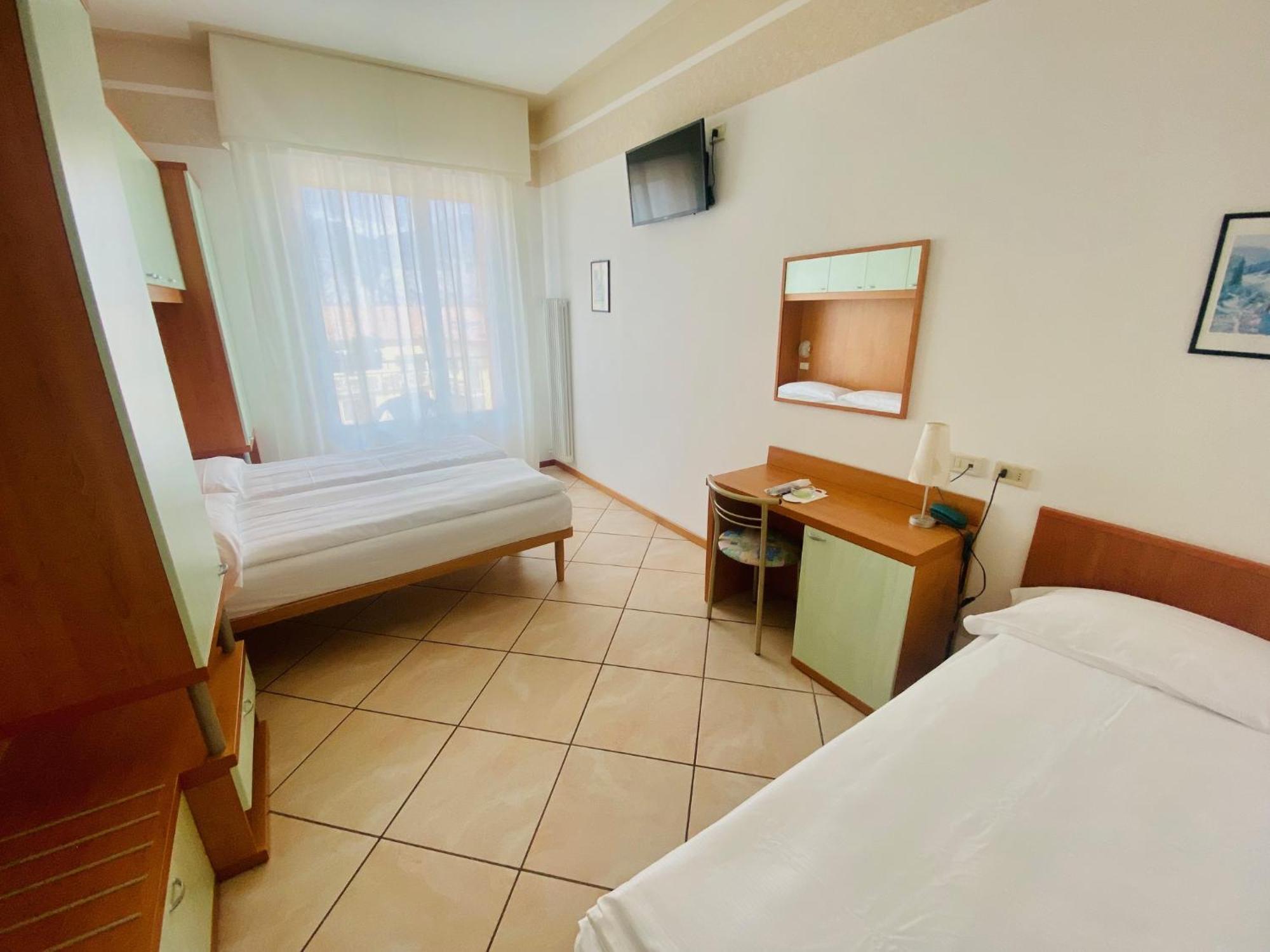 Hotel Ideal Malcesine Extérieur photo